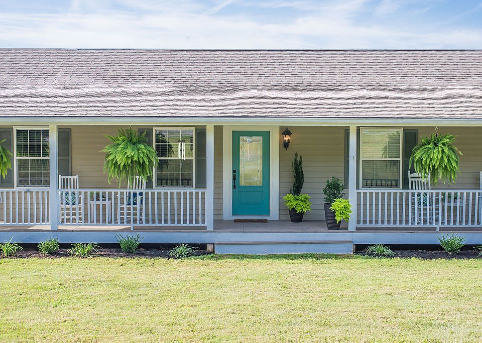 1st image of 3773 Moores Ln