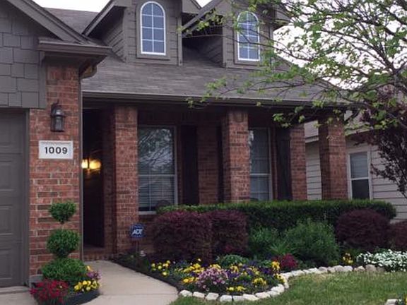Fully landscaped yard