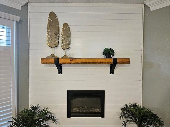 3rd image of 7013 New Post Dr APT 4
