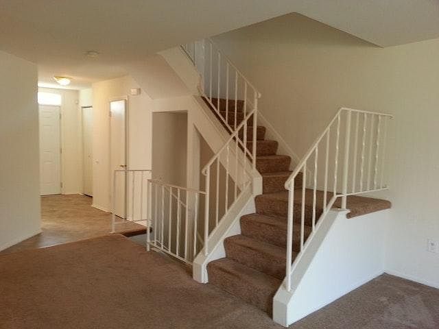 2nd image of 6118 Majors Ln