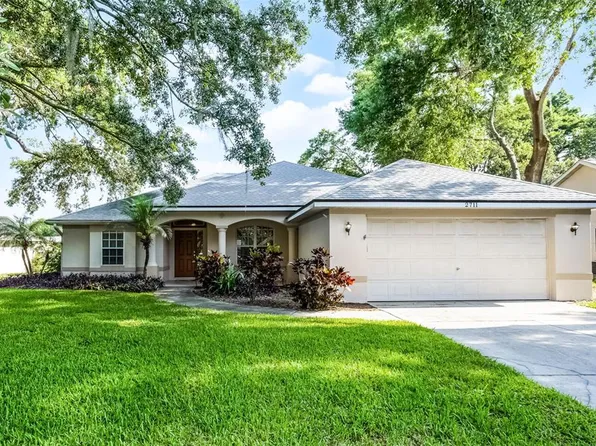 2711 Bayview Dr, Eustis, FL 32726