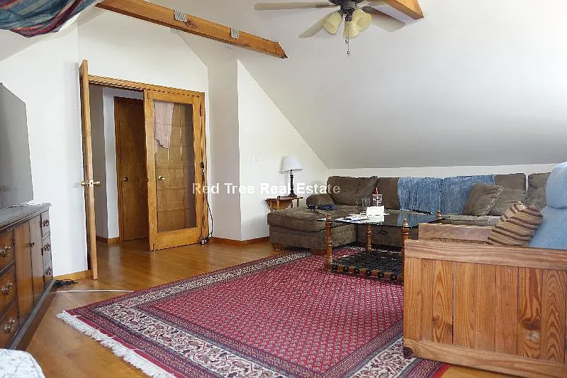 63 Mapleton St #2