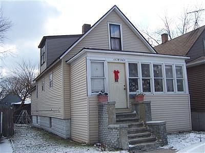 2nd image of 1118 Sibley St