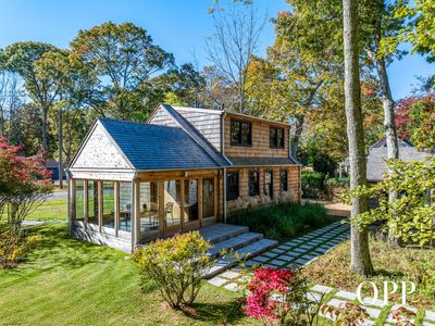 15 Oak Rd, East Patchogue, NY, 11772