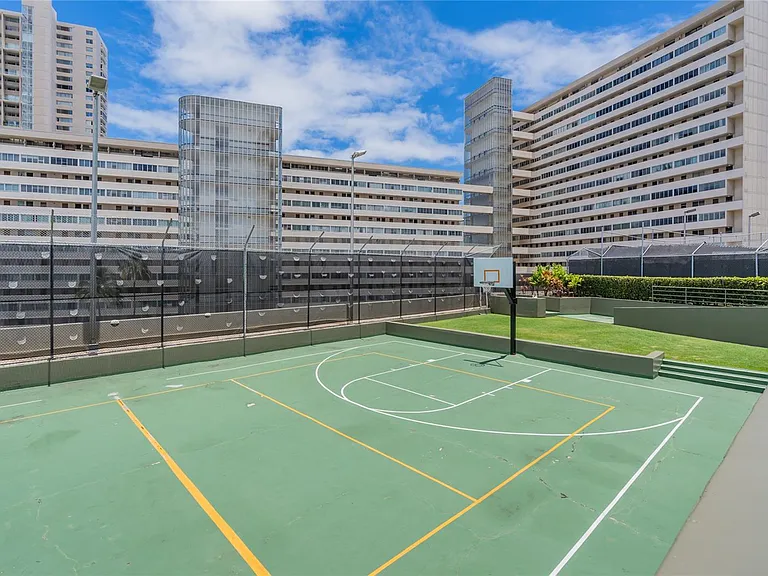 2333 Kapiolani Blvd #814 — Photo 24