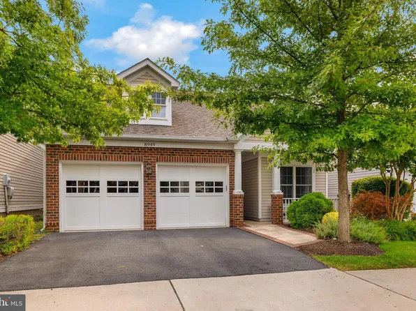 8949 Yellow Daisy Pl, Lorton, VA 22079