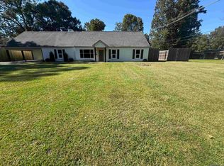 340 Little John Dr, Baton Rouge, LA 70815