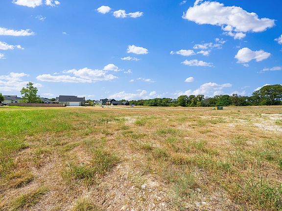4th image of 8205 Spicewood Springs Rd