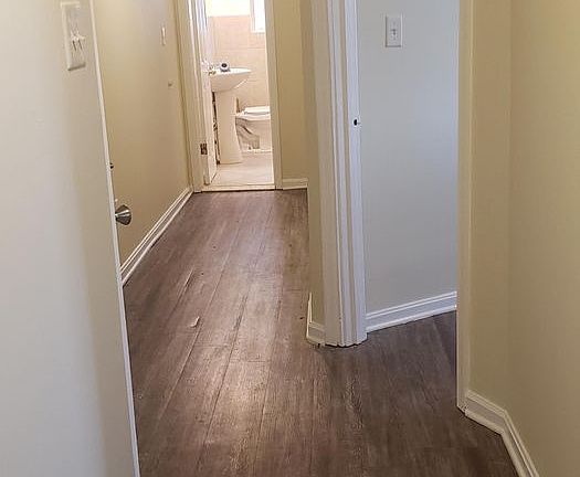 4th image of 1908 Parkwood Ave APT 2