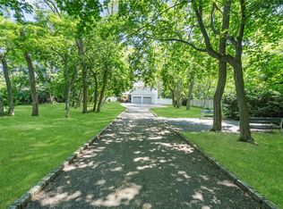 71 Atlantic Ave, Blue Point, NY 11715