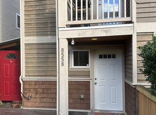 8558 Stone Ave N, Seattle, WA 98103