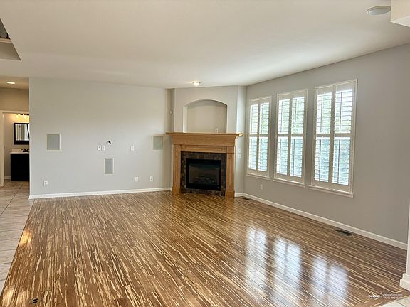 4th image of 13830 Dexter St
