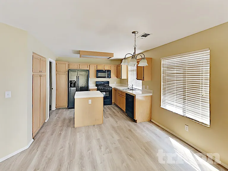 1631 Raspberry Hill Rd — Photo 6