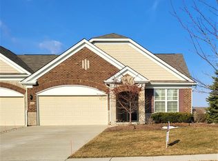 6495 Prairie Dunes Dr, Grand Blanc, MI 48439
