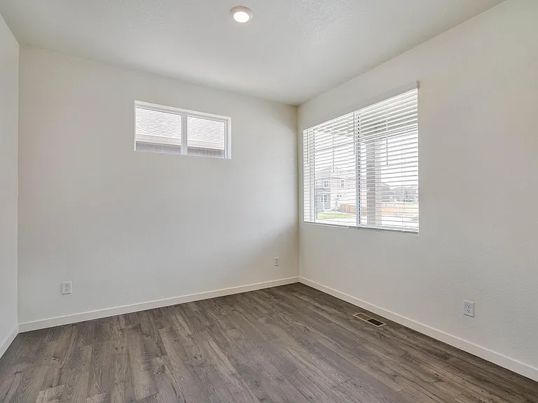 4992 Abigar St — Photo 18