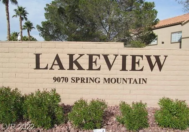2 bed, 2.0 bath, 1072 sqft, $2,395 — Photo 3