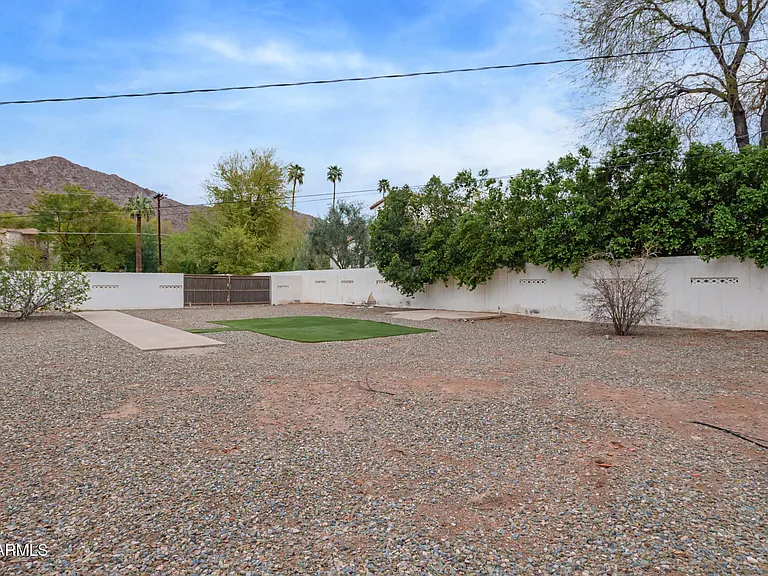 5401 E Exeter Blvd — Photo 44