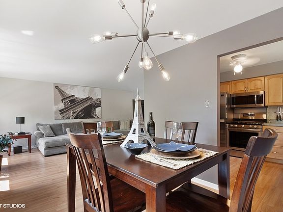 4th image of 444 Washington Blvd APT 204