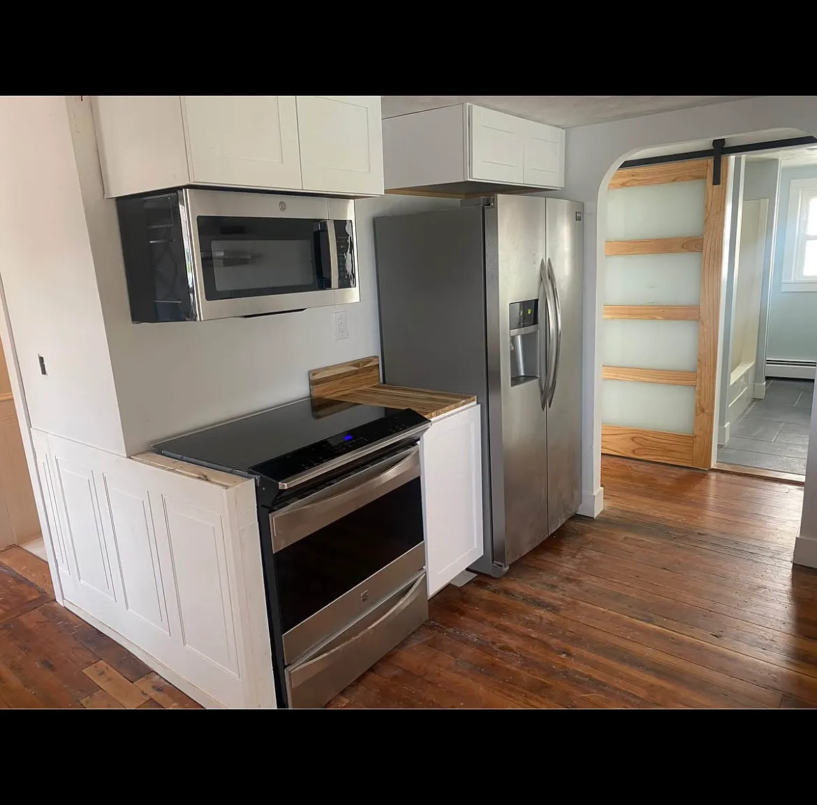 Beach Point Dr, Riverside — Photo 4