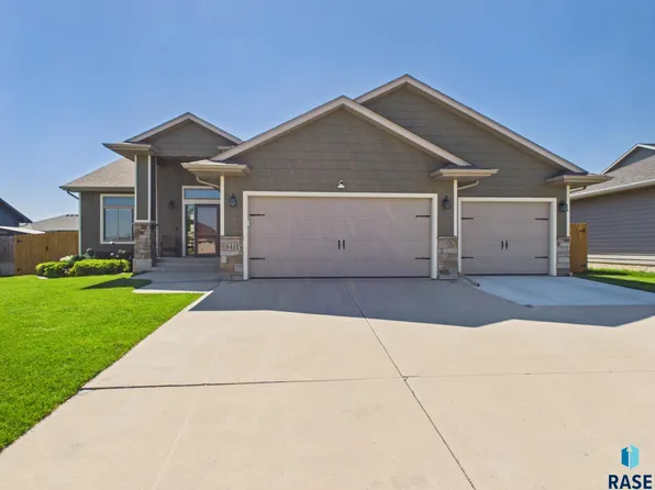 5417 S Breezeway Ave, Sioux Falls, SD 57108