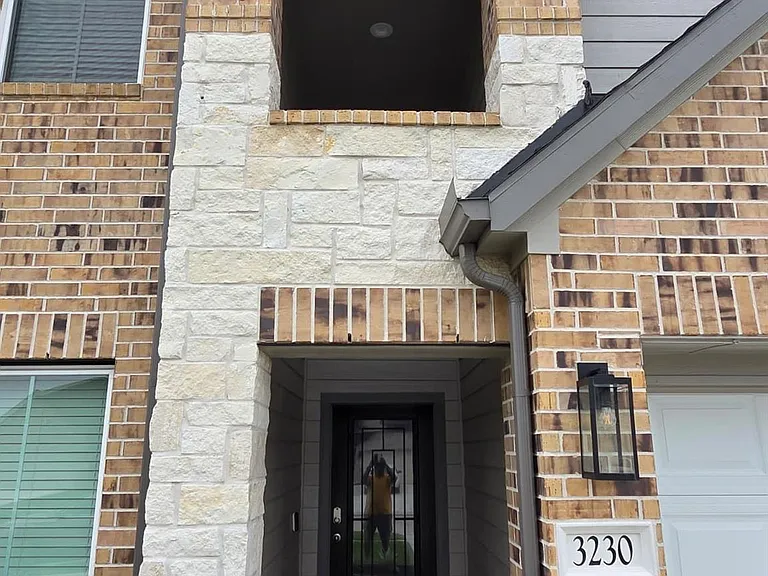 3230 Tilley Dr — Photo 16