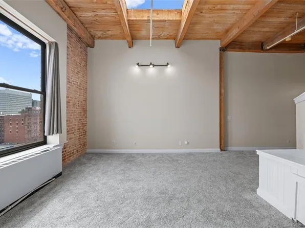 308 W 8th St APT 712, Kansas City, MO 64105