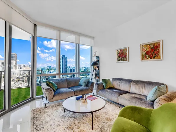 851 NE 1st Ave #1408, Miami, FL 33132