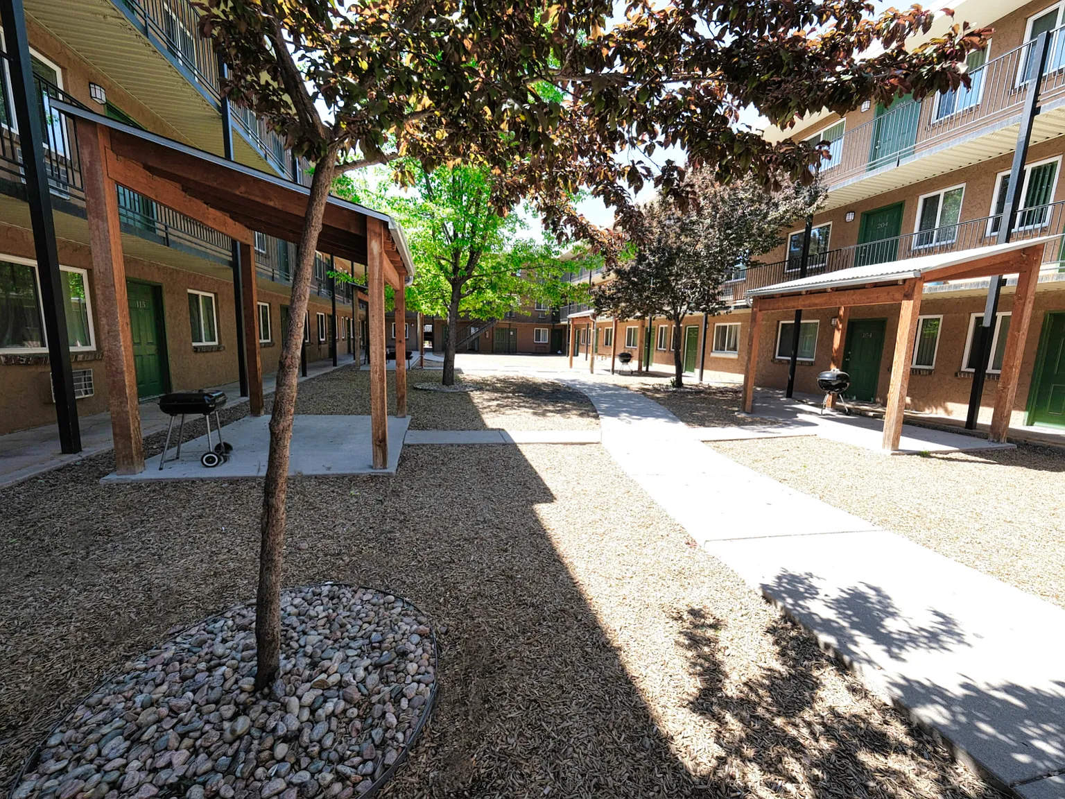 Casa Serena Apartments — Photo 4