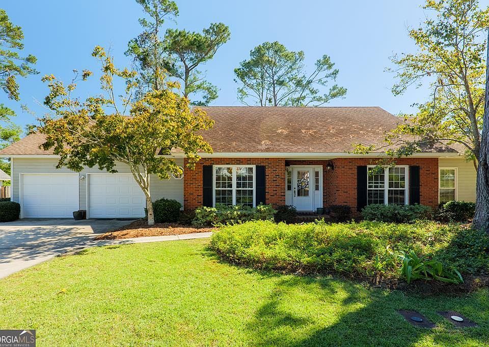 1st image of 2703 Pebblewood Dr