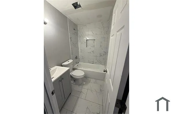 Building Photo - 1482 Monteel Dr NW