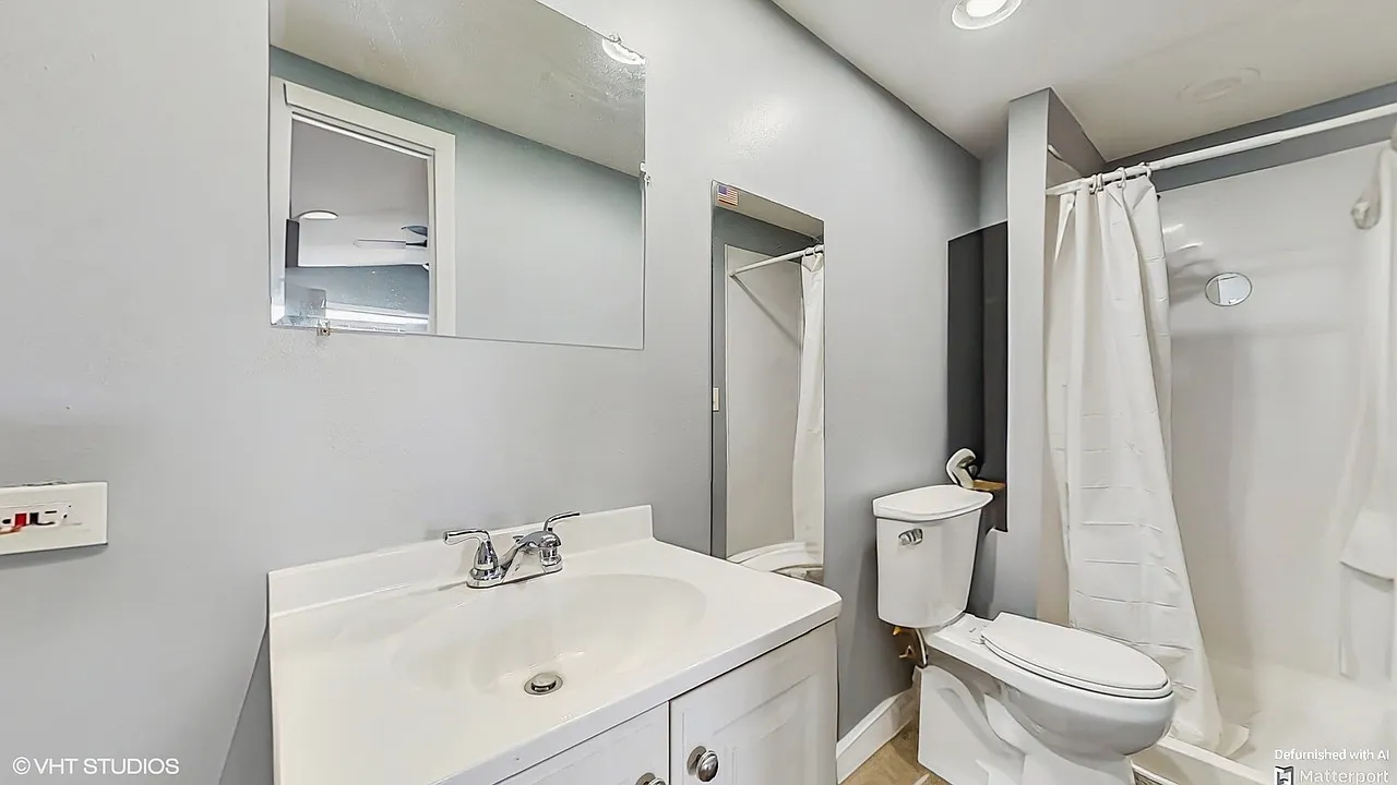 Studio, 350 sqft, $1,100 — Photo 2