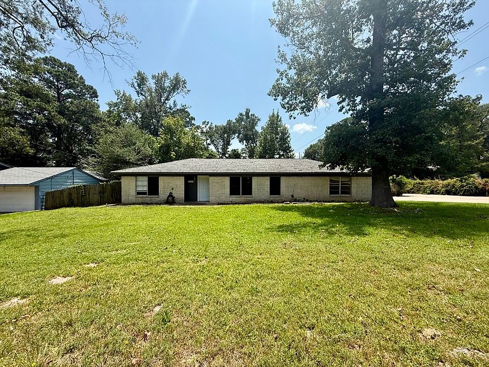 1st image of 7618 Brookhollow Dr