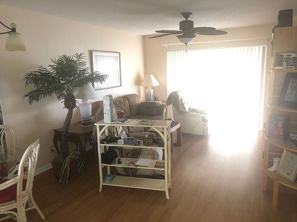 1st image of 129 Lake Rebecca Dr