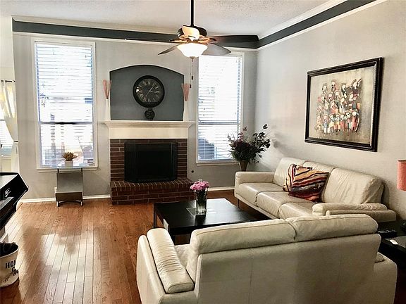 5th image of 774 Lacey Oaks Ln