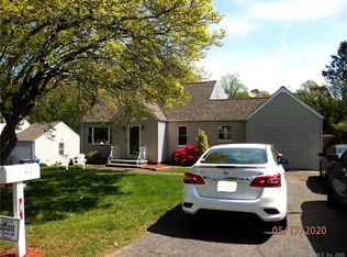 21 Wilson Ave, Trumbull, CT 06611