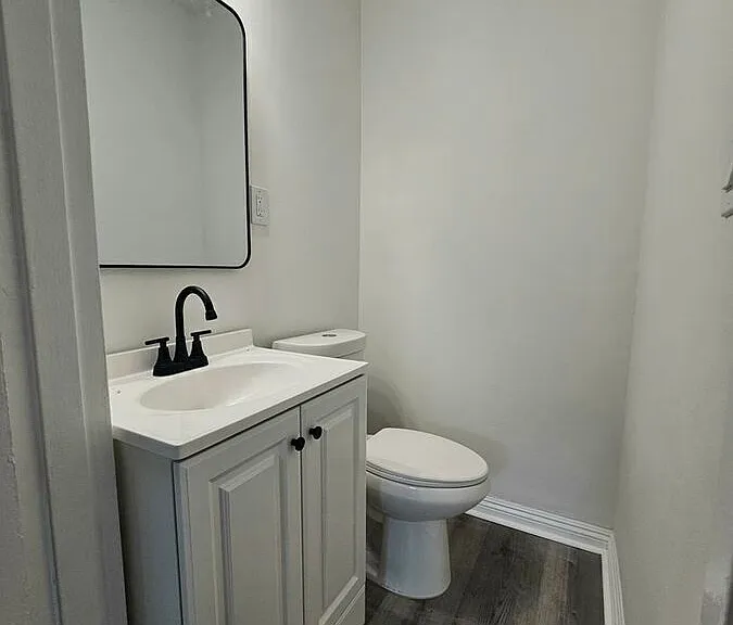 825 Walnut St — Photo 10