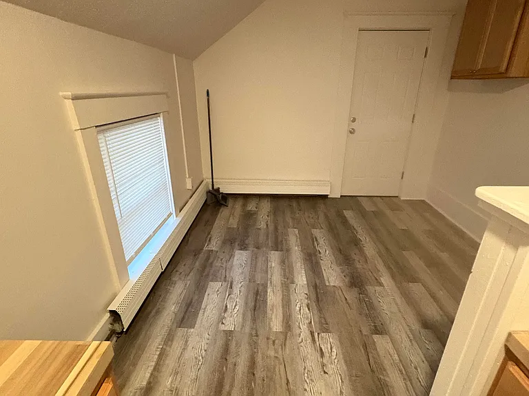 135 Church St #B — Photo 6