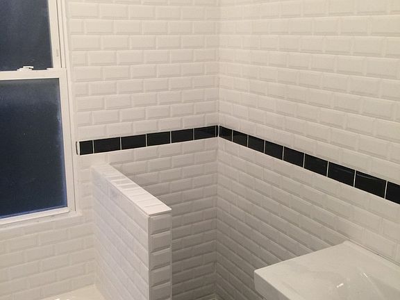 5th image of 3884 Seton Ave #1