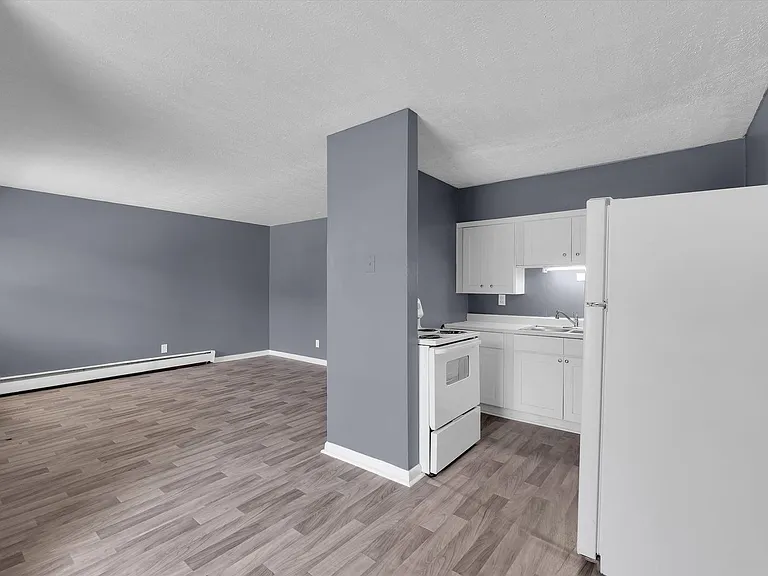 Cedar Chase — Photo 18