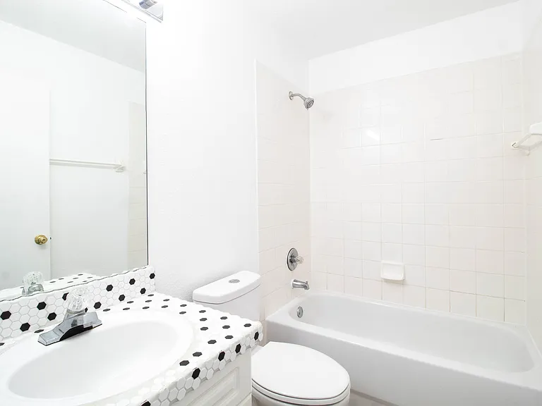 275 Mango Dr #A — Photo 17