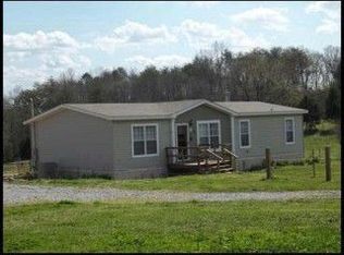 1019 Shoal Creek Rd, Tellico Plains, TN 37385