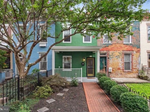 819 9th St NE, Washington, DC 20002
