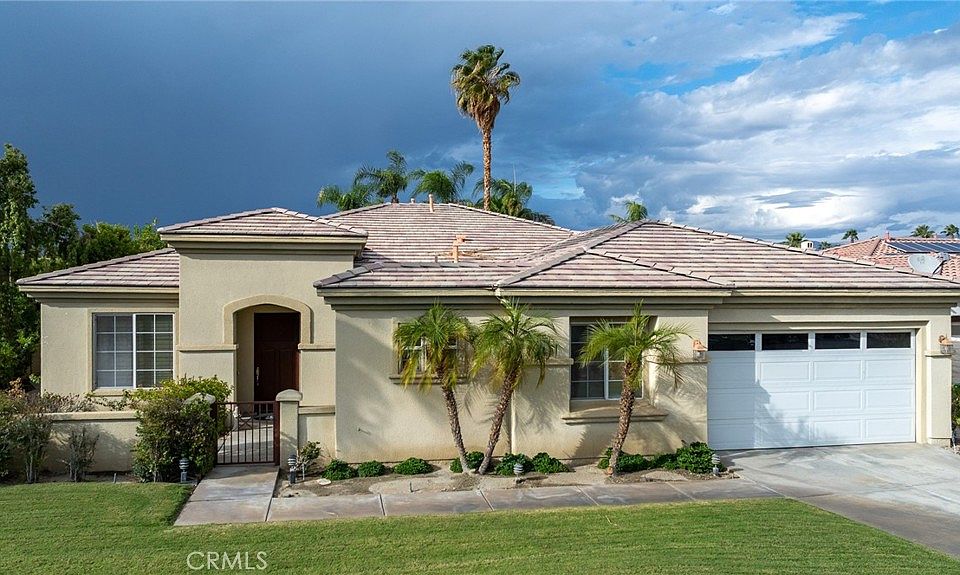 1st image of 17 Bellisimo Ct