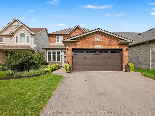 115 McFarlane Dr, Cambridge, ON N3C 4L6