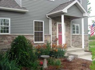 4560 Day Rd, Lockport, NY 14094