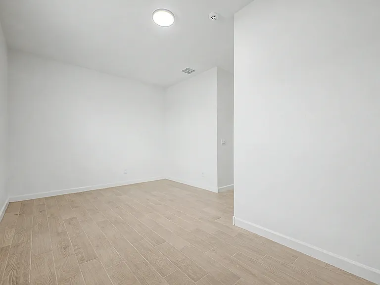 2058 S 241st Ave — Photo 23