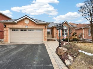 4 Darling Cres, New Tecumseth, ON L9R 1P4