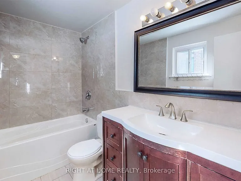 54 Penwick Cres — Photo 20