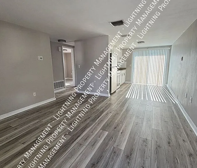 4551 Audrey Ln — Photo 7