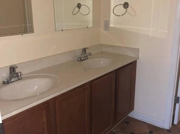 1306 Bob Braswell Ct, Goldsboro, NC 27530